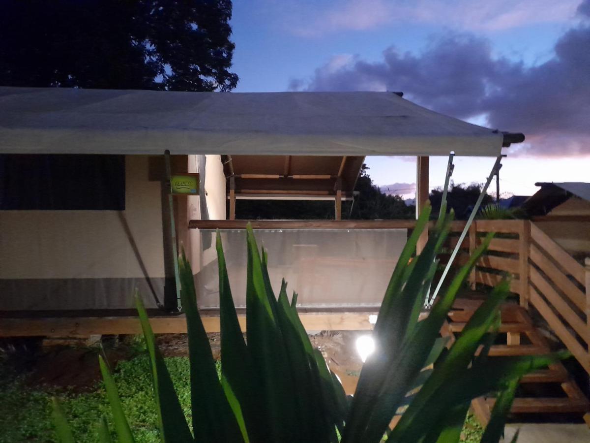 Ekolodj Manten Lamentin Buitenkant foto